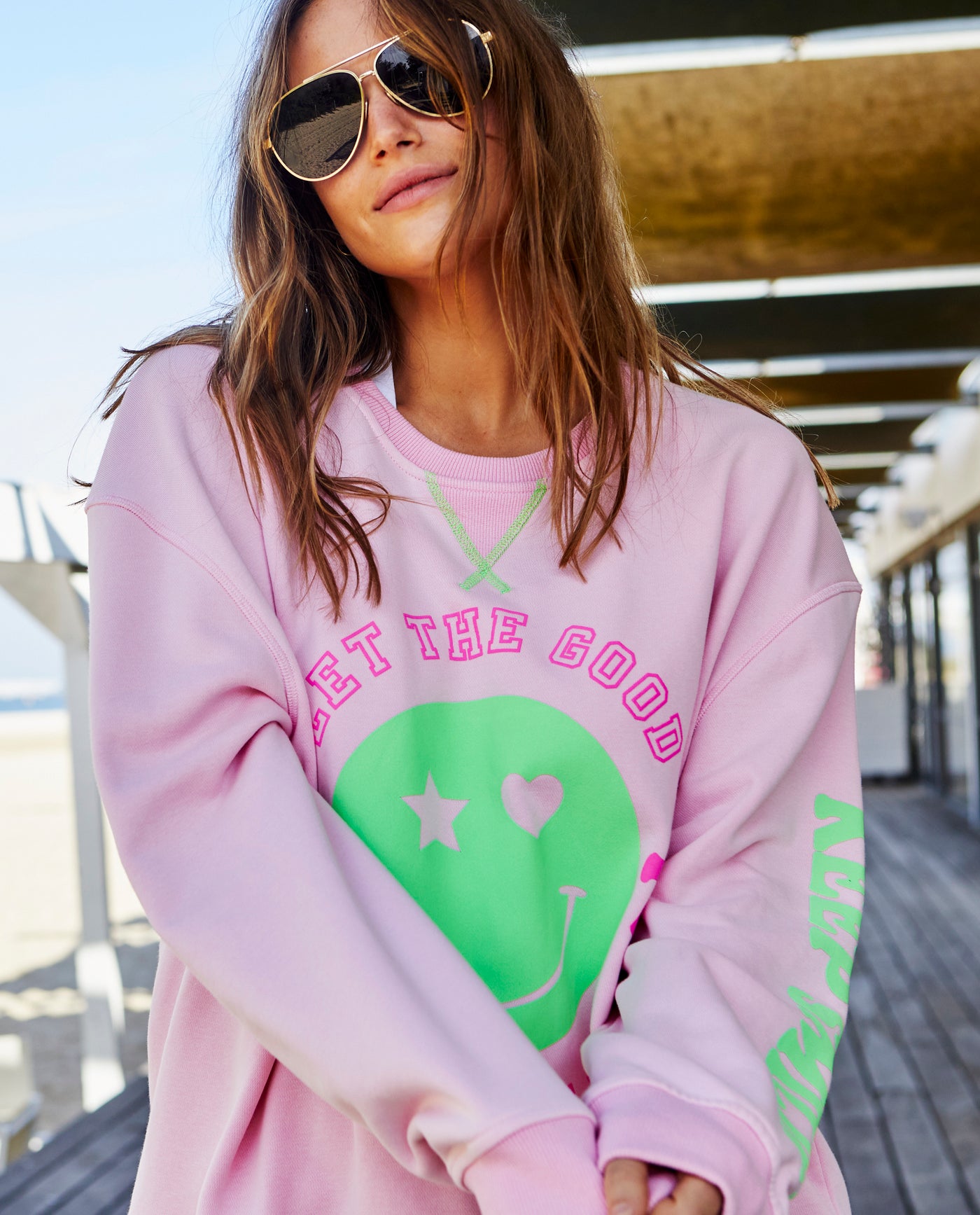 SMILY WASHED SWEAT - BABY PINK