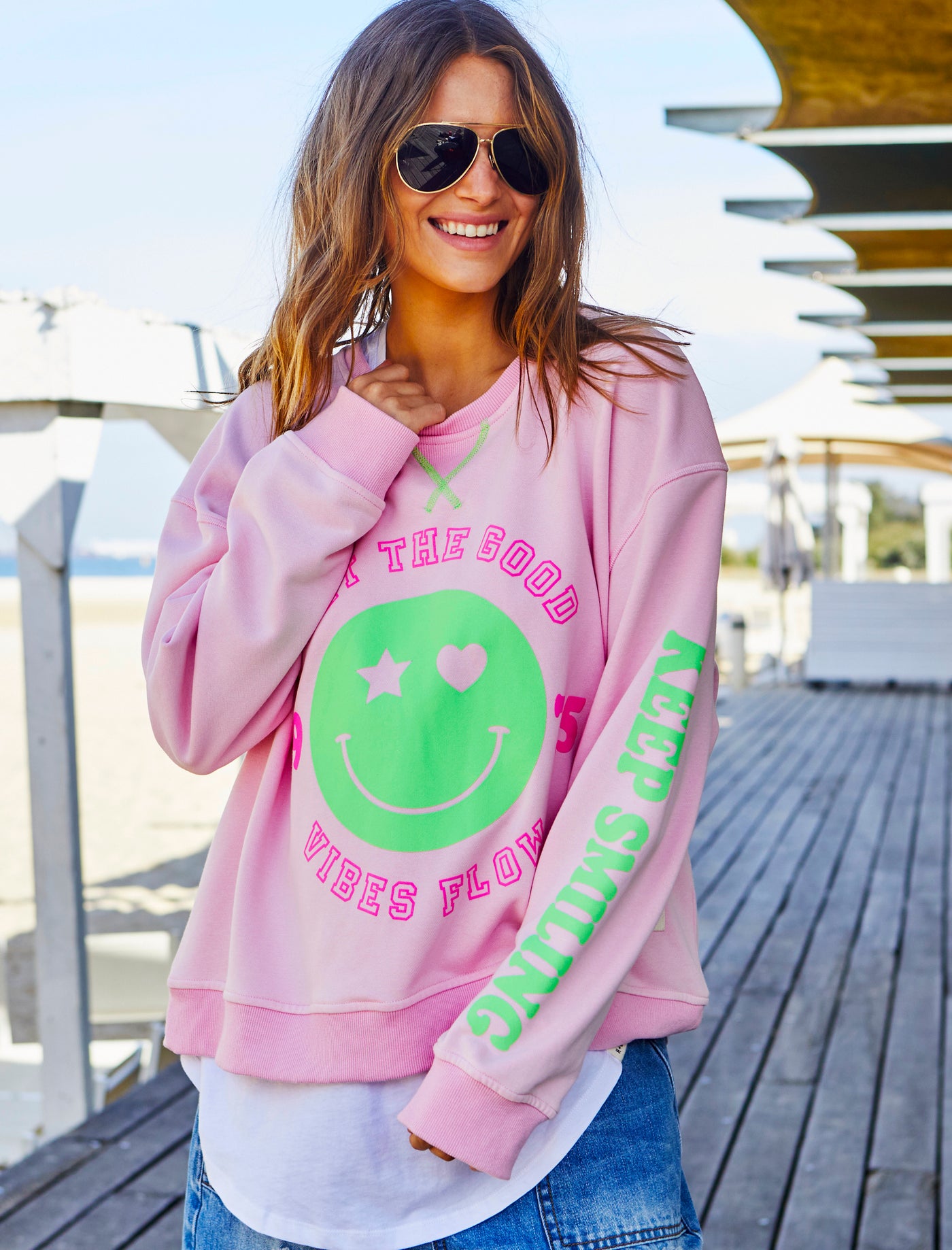 SMILY WASHED SWEAT - BABY PINK