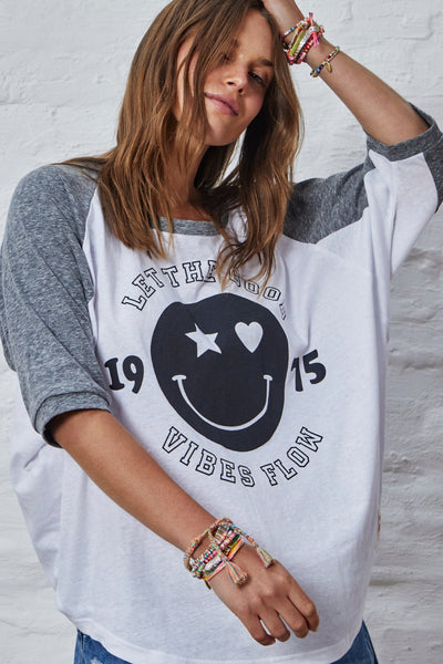 SMILY BATWING TOP - WHITE